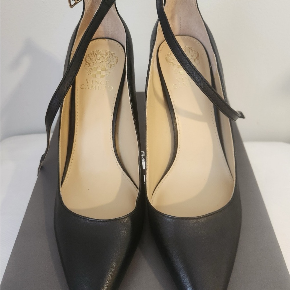 Vince Camuto Hinata Ankle Strap Stiletto Brand new